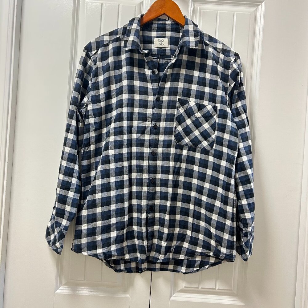 Aritzia TNA checkered button-up shirt blue white